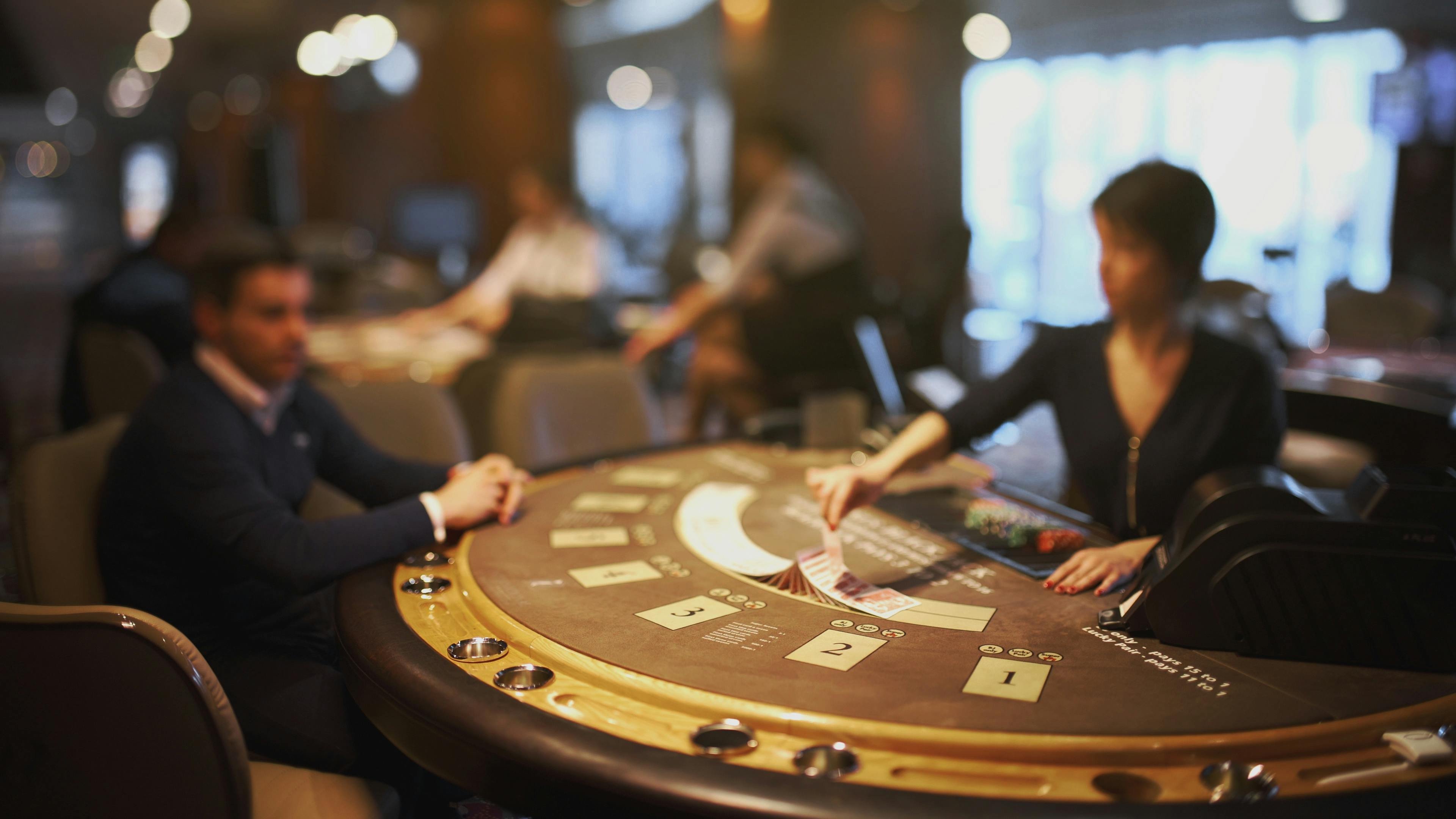 QQQ333 ဘောလုံးလောင်းကစား Sportsbook — Handicap Over Under Parlay Correct Score ပုံစံမျိုးစုံနှင့် ကမ္ဘာ့ဘောလုံးလိဂ်များ coverage